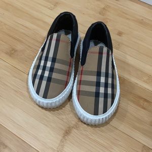 Burberry sneakers